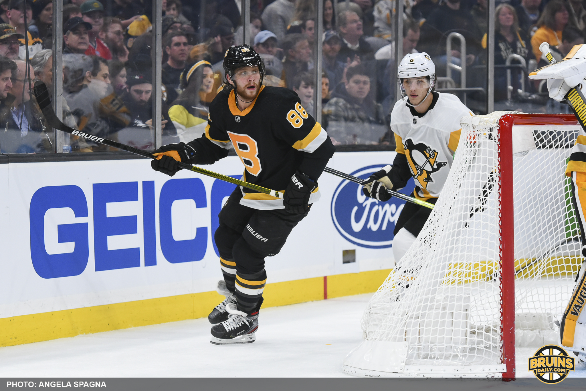 Pastrnak's trick Crosby's interference