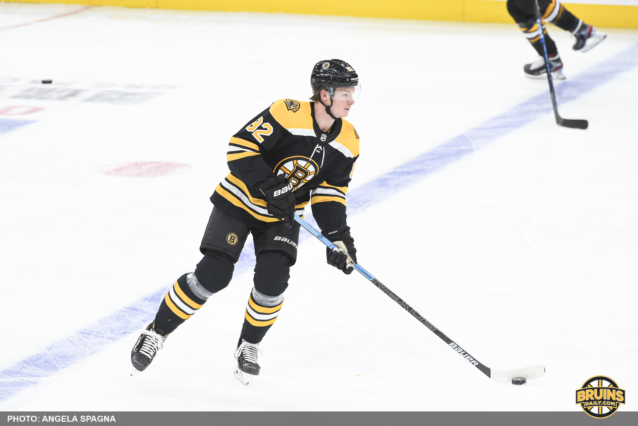 Bruins clinch playoff trip