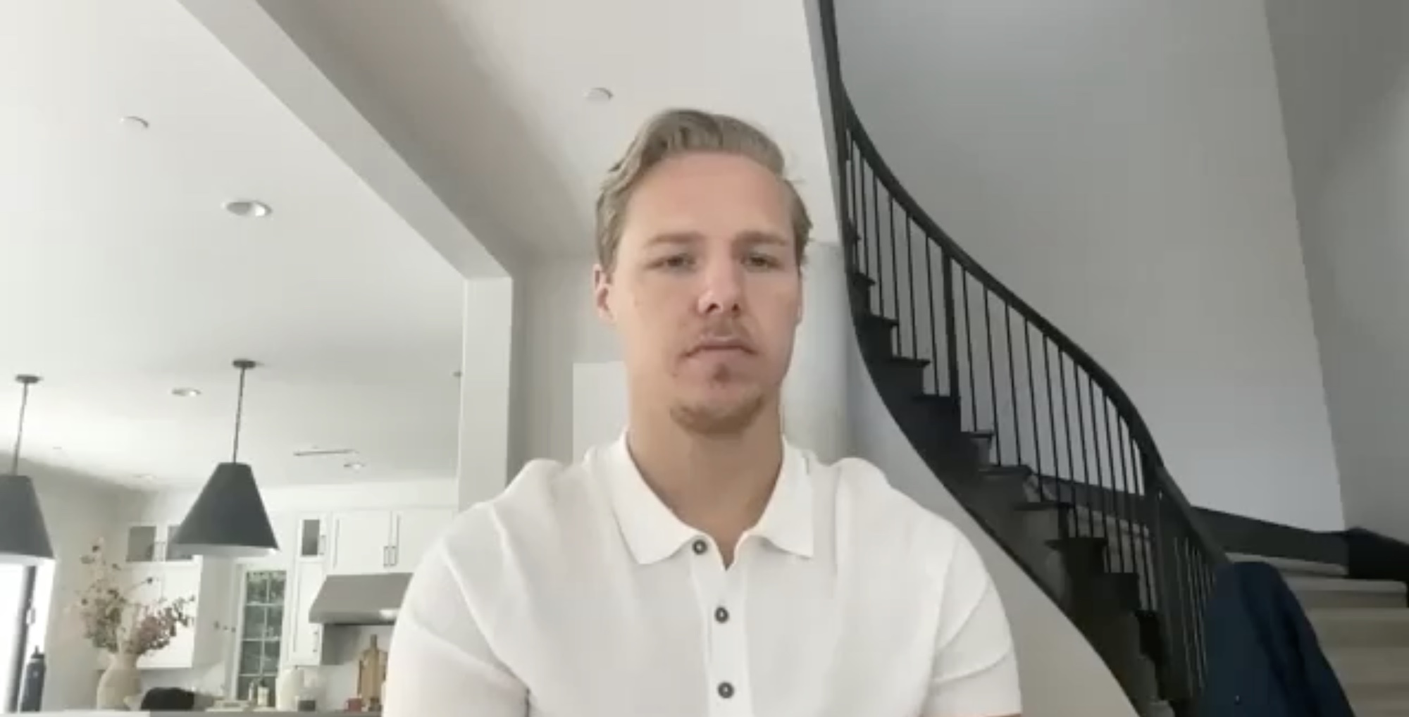 Bruins utilize Hampus Lindholm