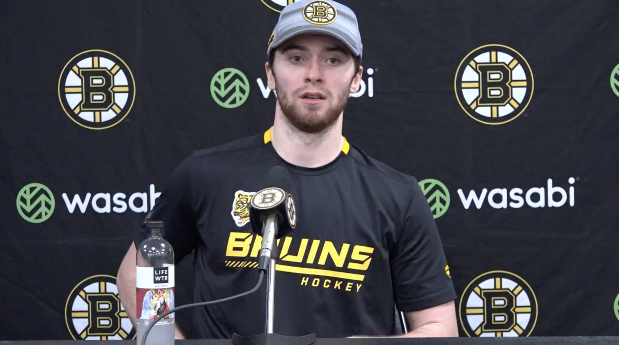 Goaltending duel Broadway