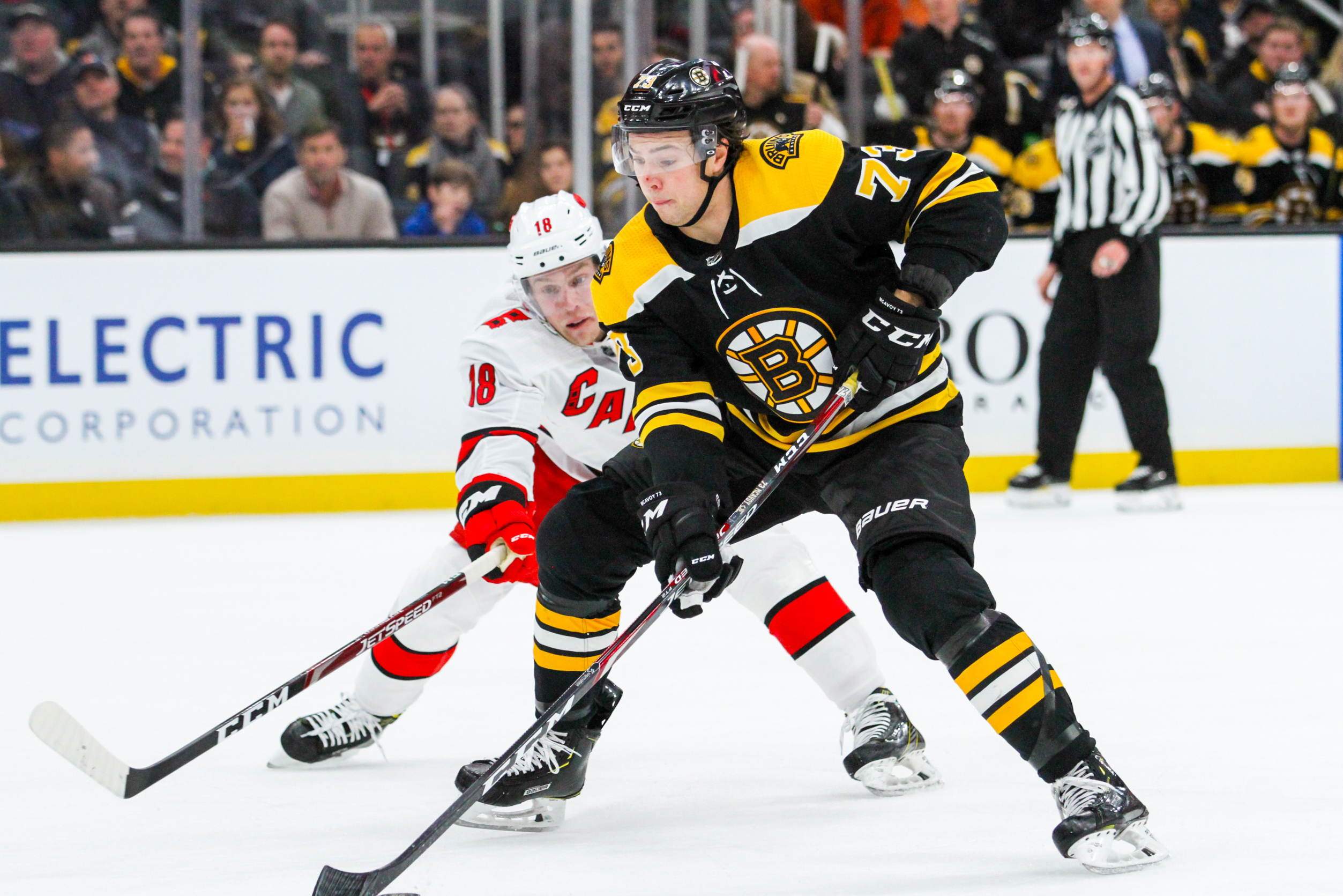 Hurricanes blowout Bruins