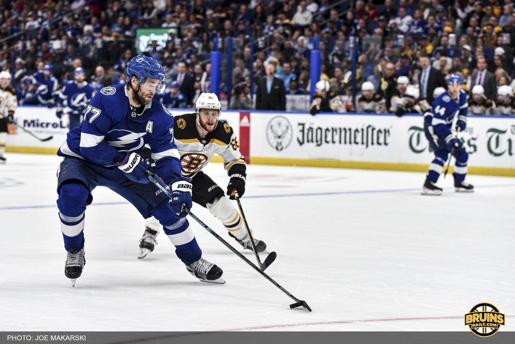 Lightning strikes again Bruins