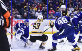 Bruins edge Lightning