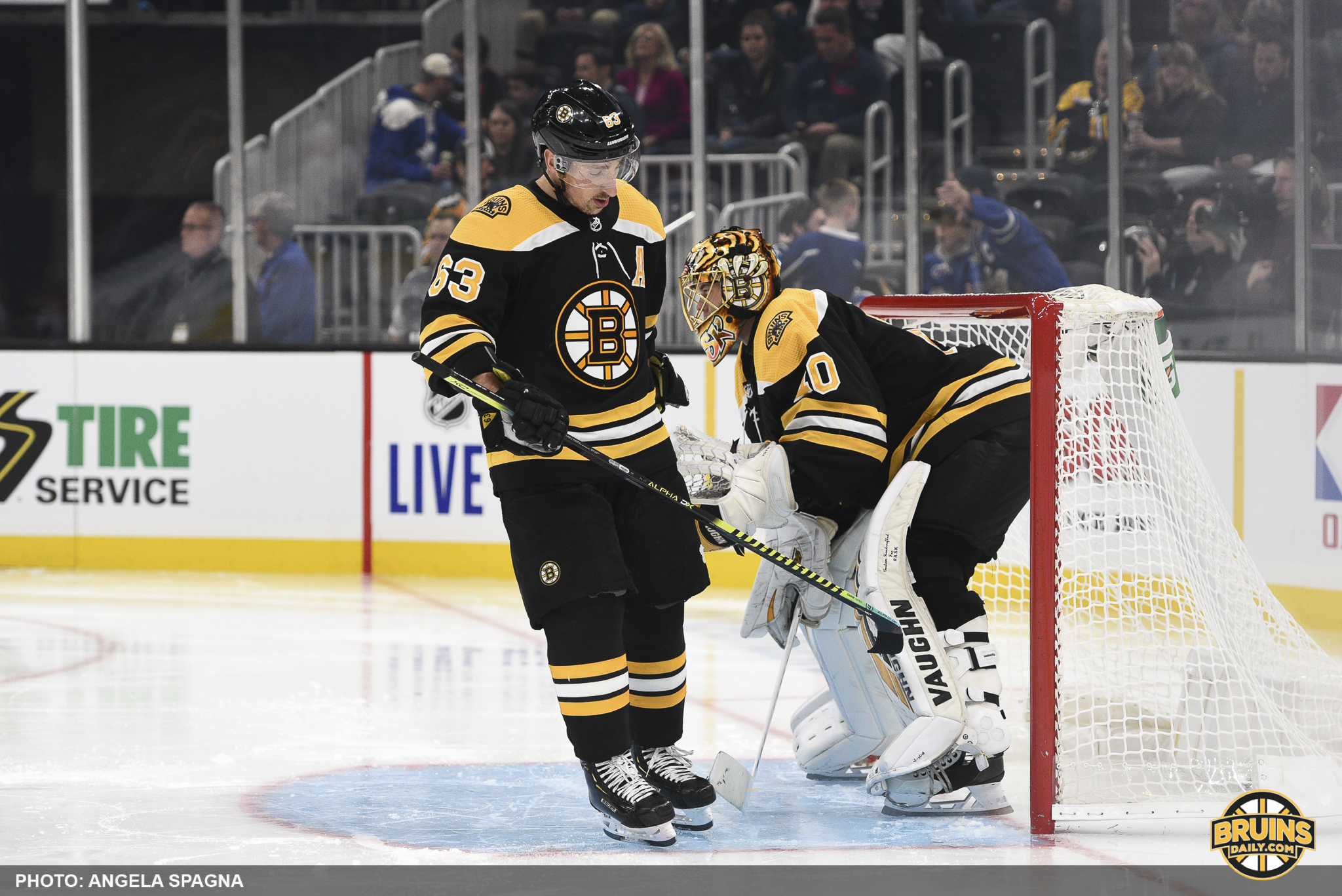Bruins bag Maple Leafs
