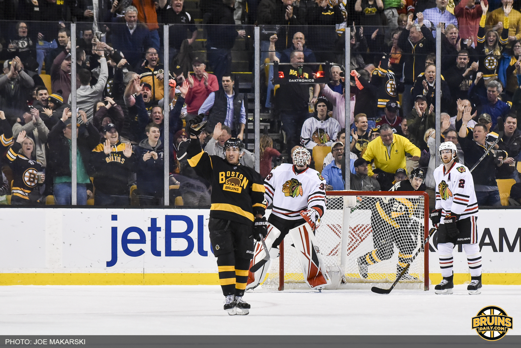 Bruins-Blackhawks